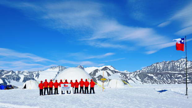 Domos para Base Temporal Mixta en Glaciar Uni&oacute;n