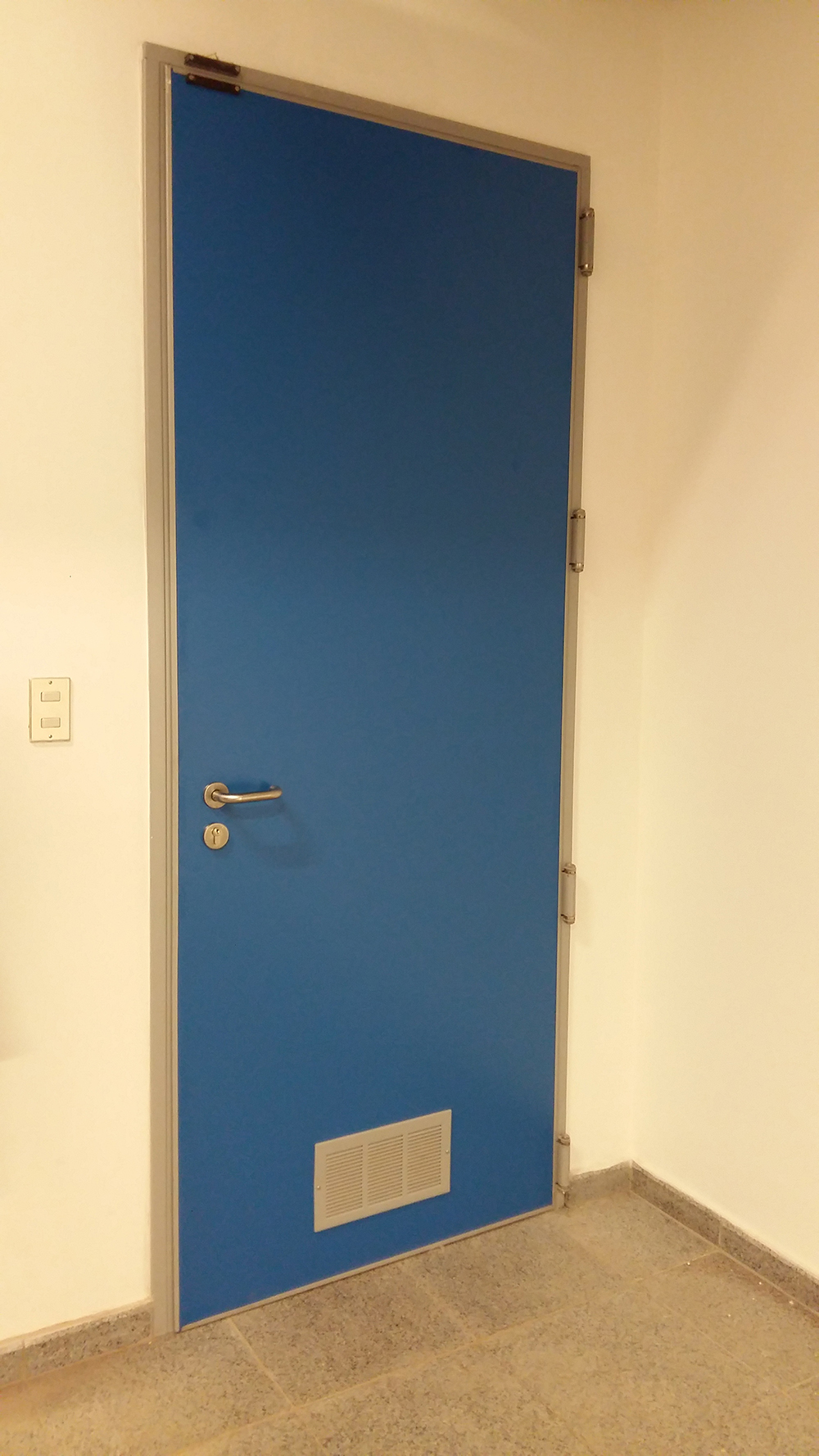 Puertas Cortafuego en el Colegio Alianza Francesa de Colina