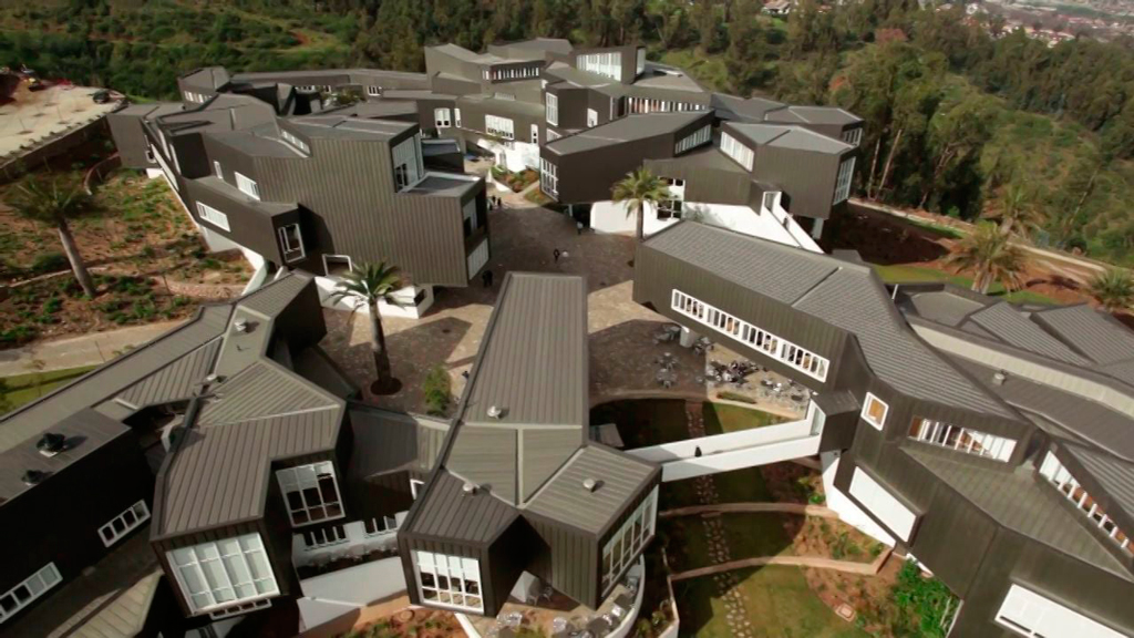 Proyecto fachada Hospital UAI Vi&ntilde;a